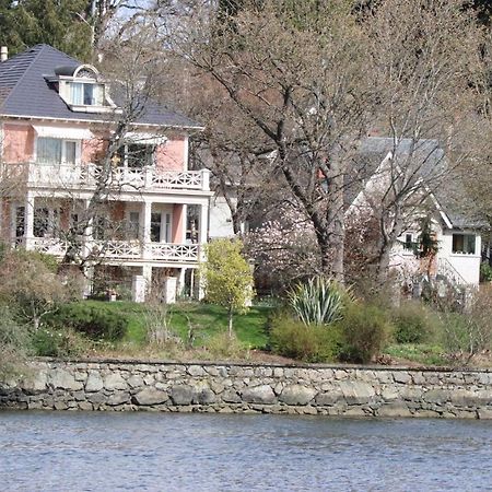 Lipton Place By Elegant Waterfront Esquimalt Ngoại thất bức ảnh