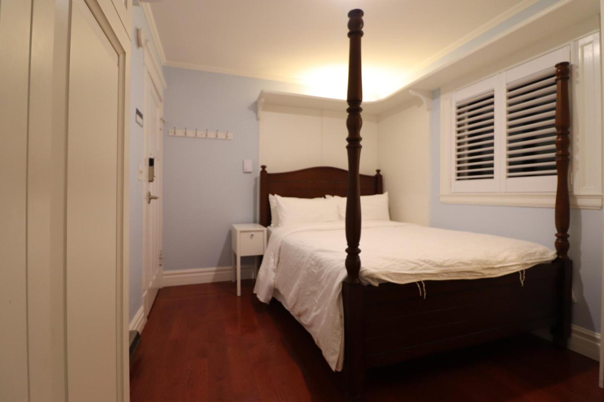 Lipton Place By Elegant Waterfront Esquimalt Ngoại thất bức ảnh