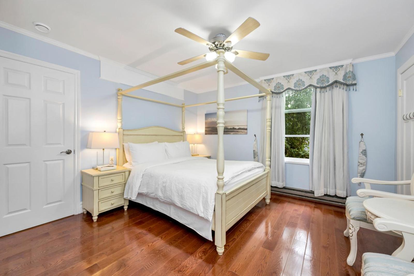 Lipton Place By Elegant Waterfront Esquimalt Ngoại thất bức ảnh